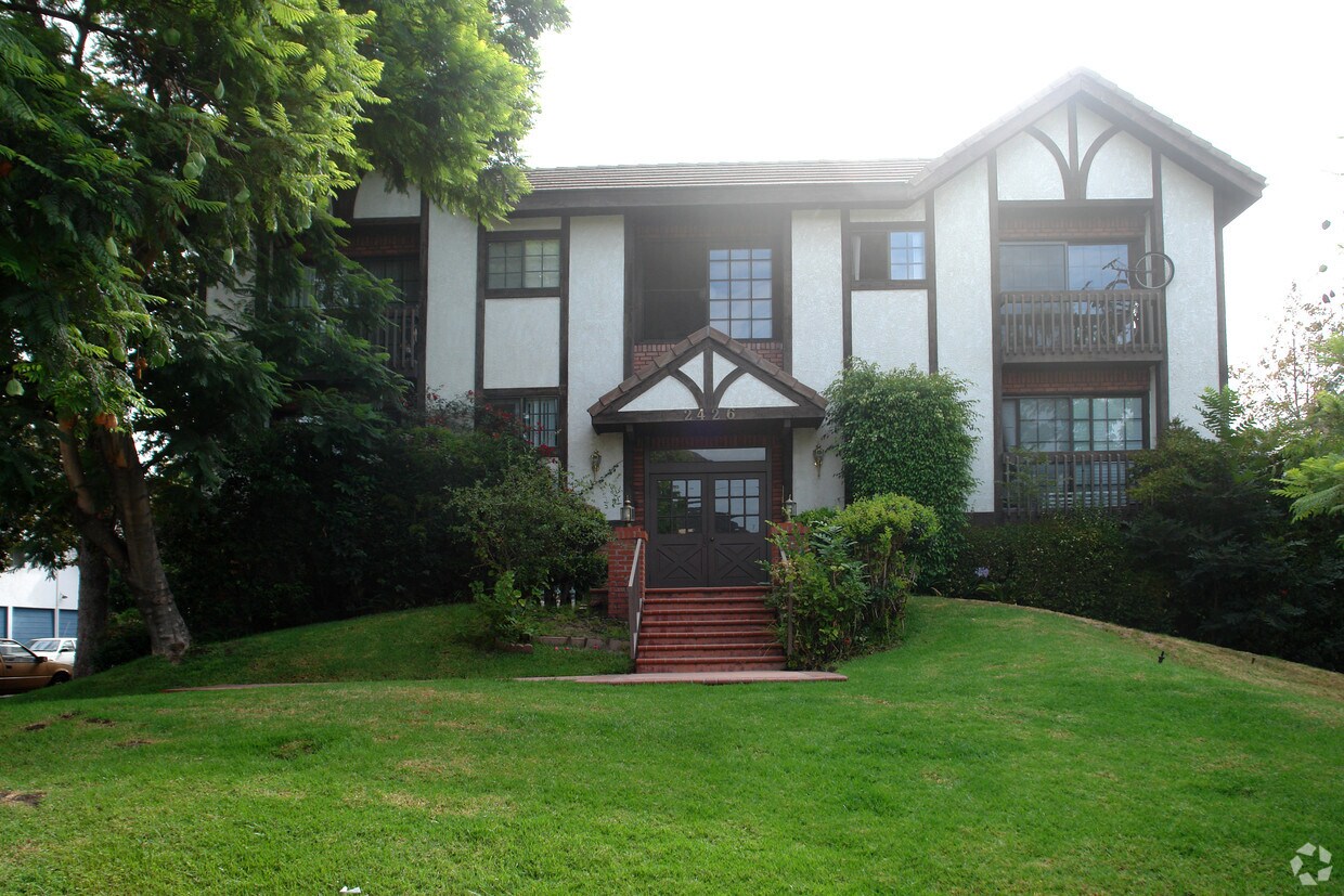 Foto del edificio - 2426 Canada Blvd
