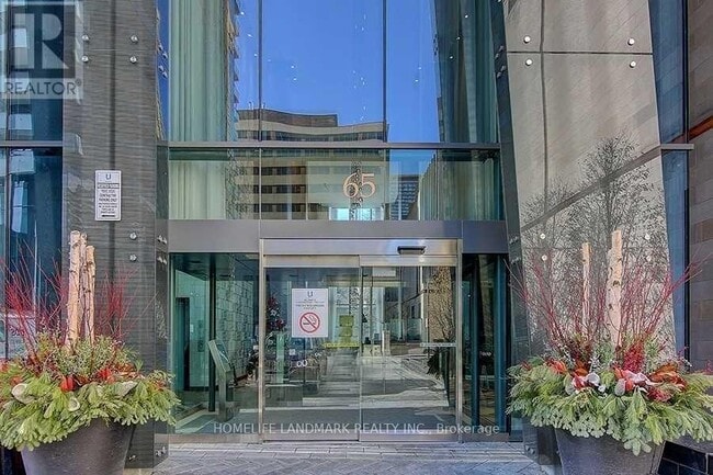 Building Photo - 65-4465 St Mary St