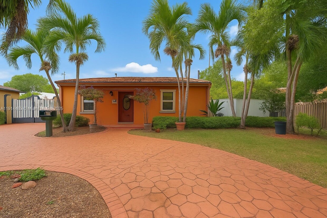 Primary Photo - Miami Springs Single Family Home