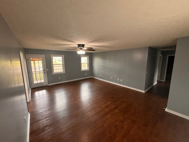 Building Photo - Beautiful Home For Rent in Arab