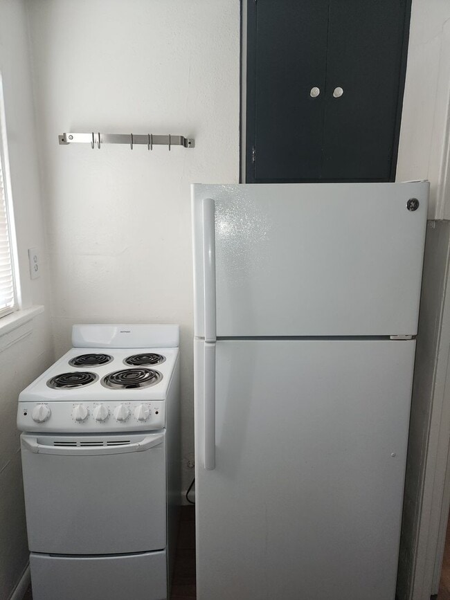 Building Photo - M508LA  ( Placement only property)