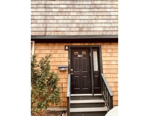 Building Photo - 10 Gardner Rd