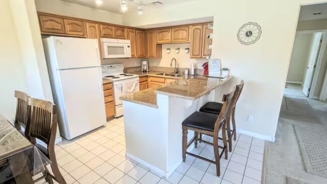 Foto del edificio - 890 Kitty Hawk Dr