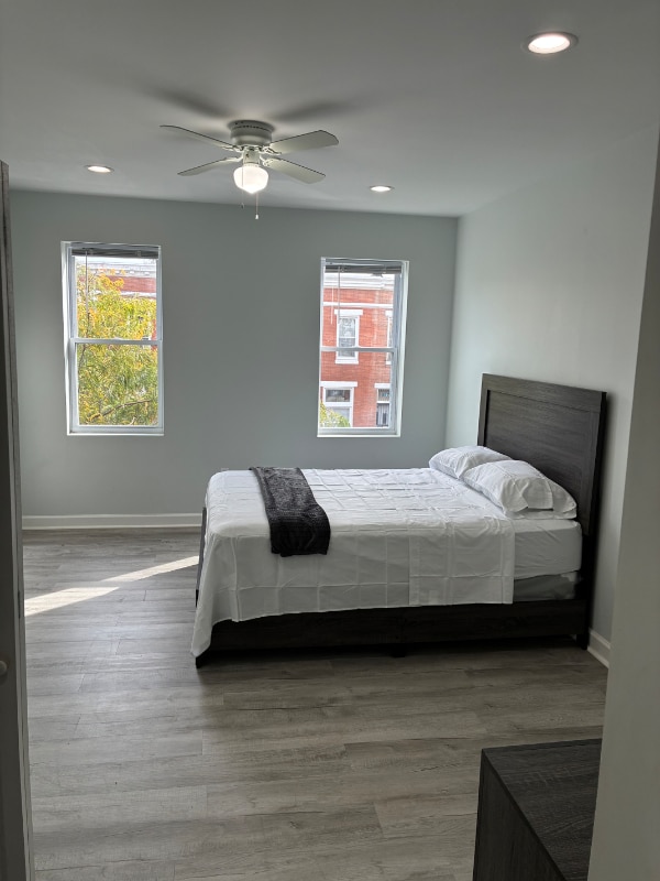 Photo - 820 N Lakewood Ave Townhome