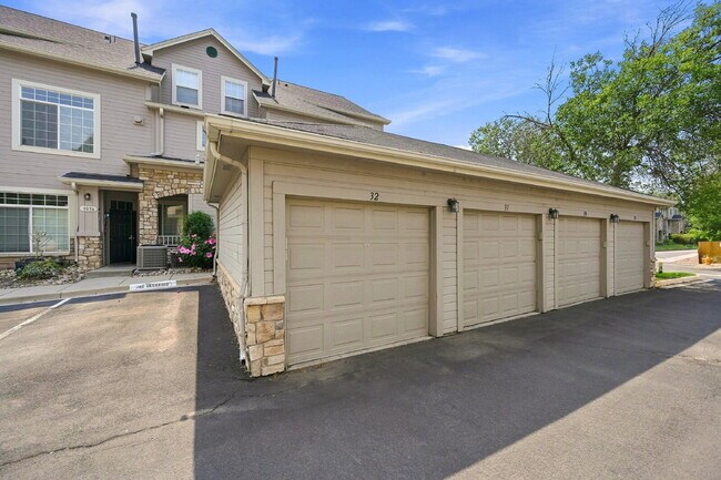Foto del edificio - $2,030.95, 2 Beds - 2.5 Bath, Condo in Denver with Central A/C!
