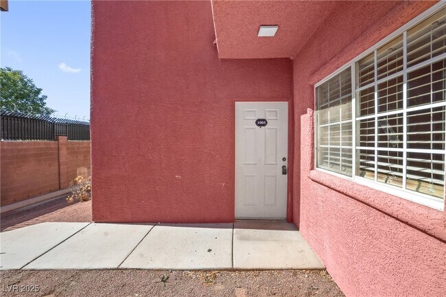 Foto del edificio - 4730 E Craig Rd