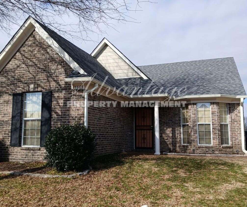 Primary Photo - Inviting 3 bed 2 bath home in Cordova