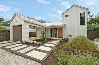 Building Photo - 4416 Gillis St