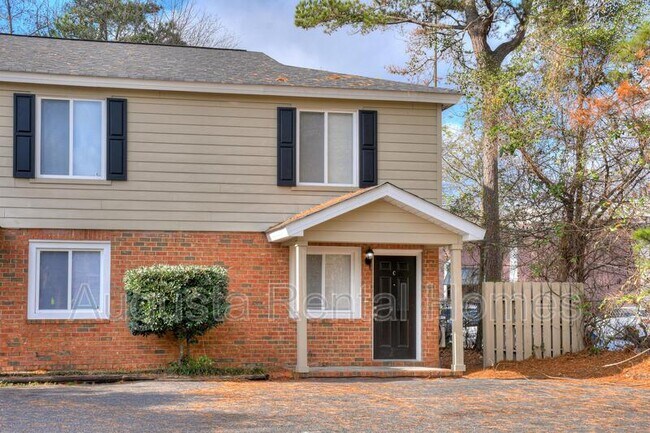 Foto del edificio - 4021-C Wheeler Woods Road