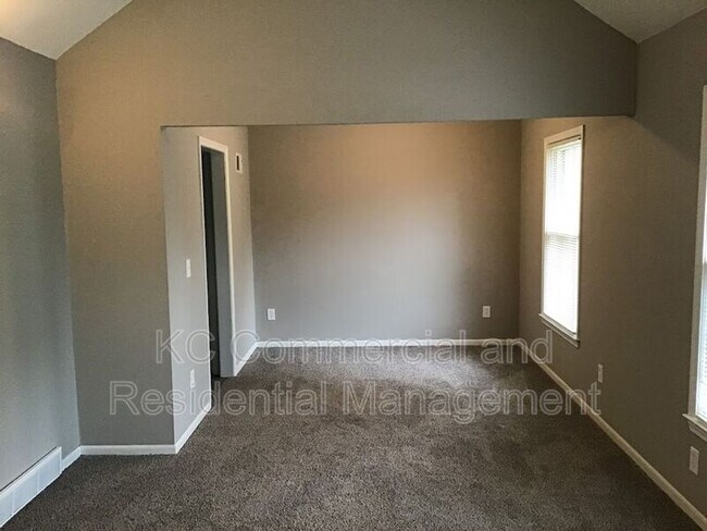Foto del edificio - 8840 Crescent Ave