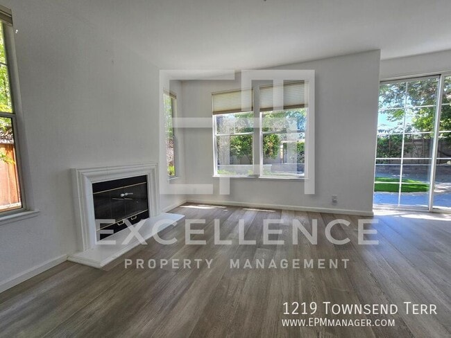 Building Photo - 1219 Townsend Terrace