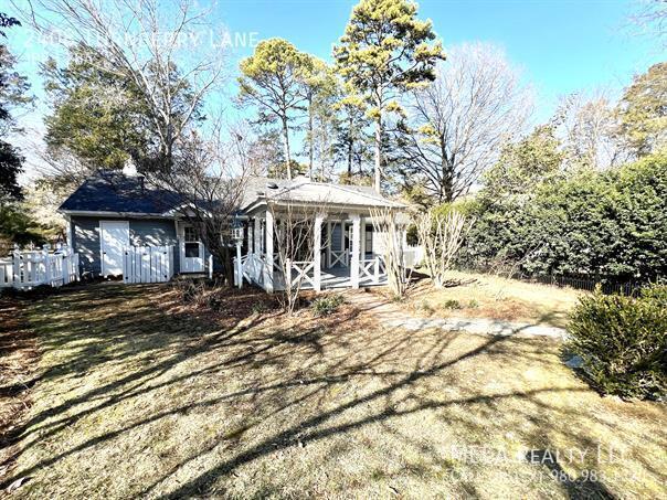 Foto del edificio - 2408 Turnberry Ln