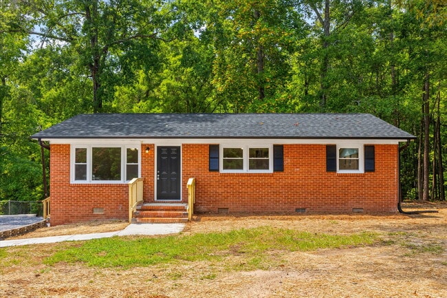 Photo - Renovated Brick Ranch with Nature Views + ... Apartment