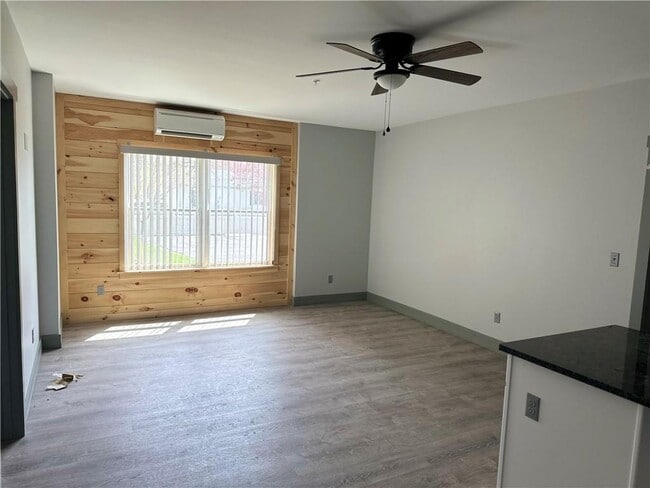 Foto del edificio - 20 Marblehead Ave