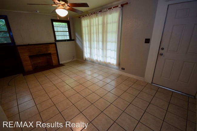 Building Photo - 3 br, 1 bath House - 413 Cameron St.
