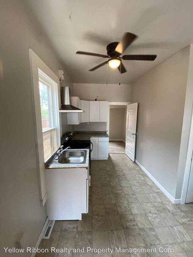 Building Photo - 2 br, 1 bath House - 1010 1/2 Wahsatch Ave
