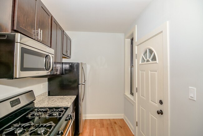 Foto del edificio - 4110 N Ashland Ave