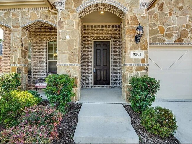 Foto del edificio - Beautiful 3-bedroom, 2-bathroom Single Fam...