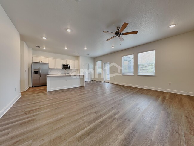 Foto del edificio - 6741 Atlantic Bch Ave