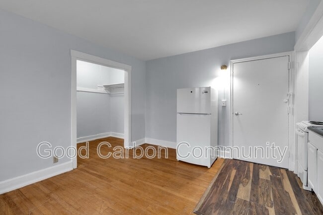 Foto del edificio - 870 Lafayette Ave