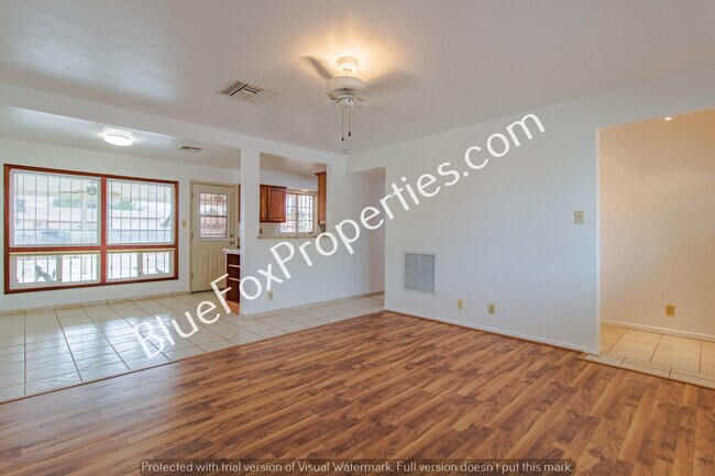 Foto del edificio - 6434 E Fordham Dr