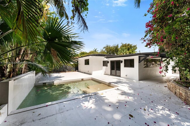 Foto del edificio - 5736 SW 35th St