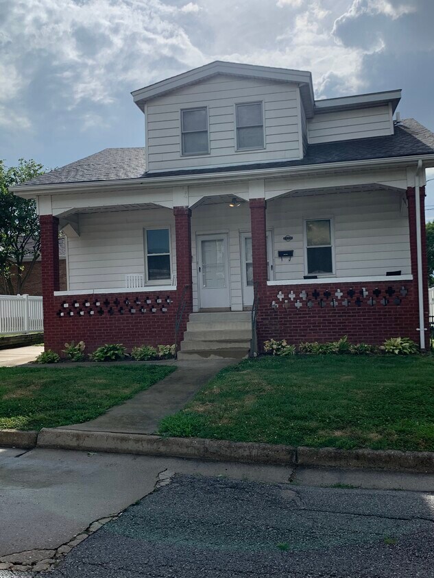 Foto principal - 2123 Lilly Ave