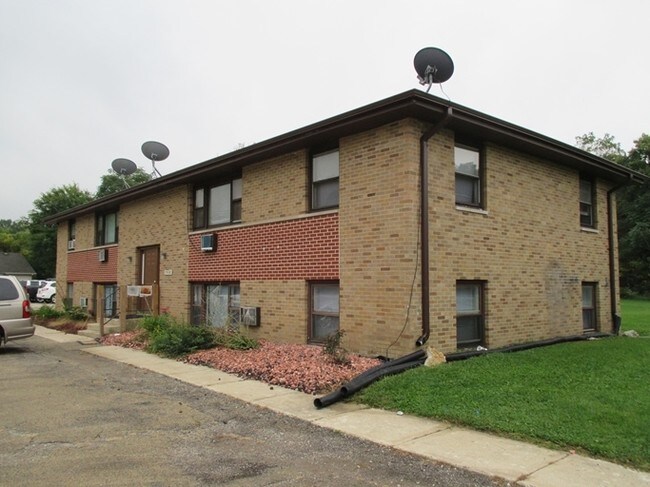 Building Photo - 25450-25454 S Blackberry Ln