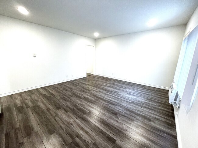 Foto del edificio - 3635 Westwood Blvd