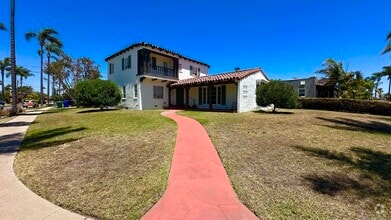 Building Photo - 4865 Canterbury Dr