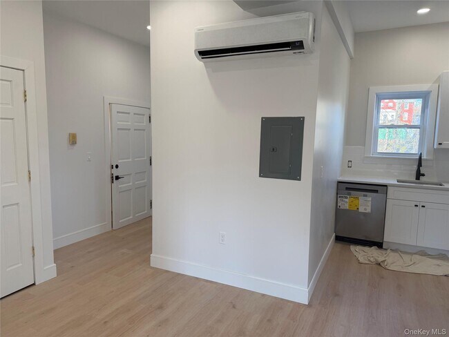 Foto del edificio - 554 Main St