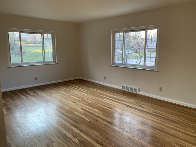 Living Room - 12 Superior Dr