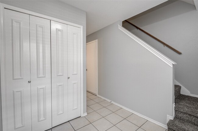 Building Photo - 20403 White Poplar Dr