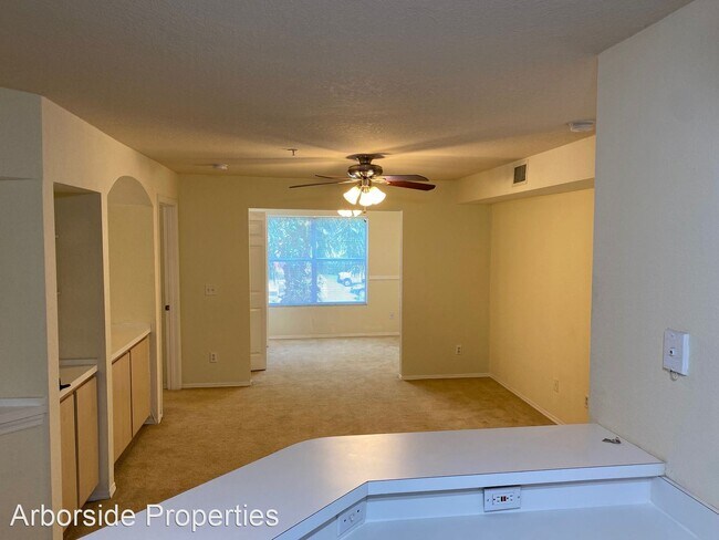 Building Photo - 831 Camargo Way