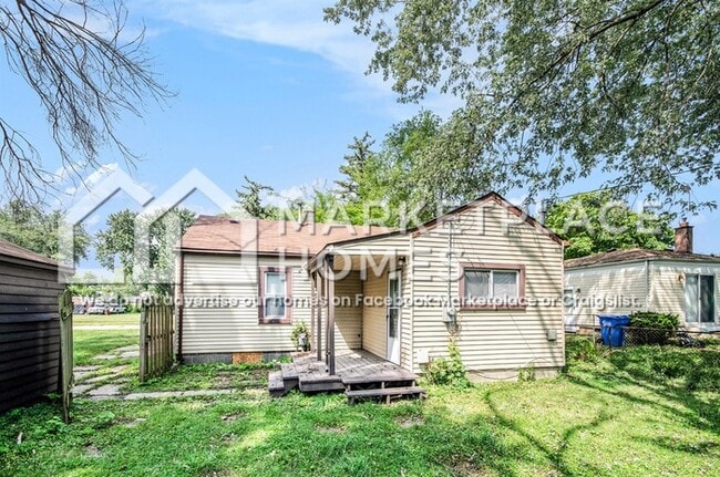 Foto del edificio - 12782 Couwlier Ave