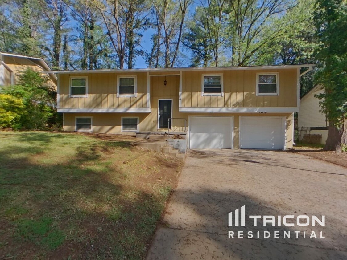 Primary Photo - 2574 Northbrook Rd