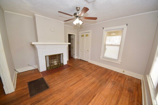 Foto del edificio - 3 bed, 1 bath near UOM
