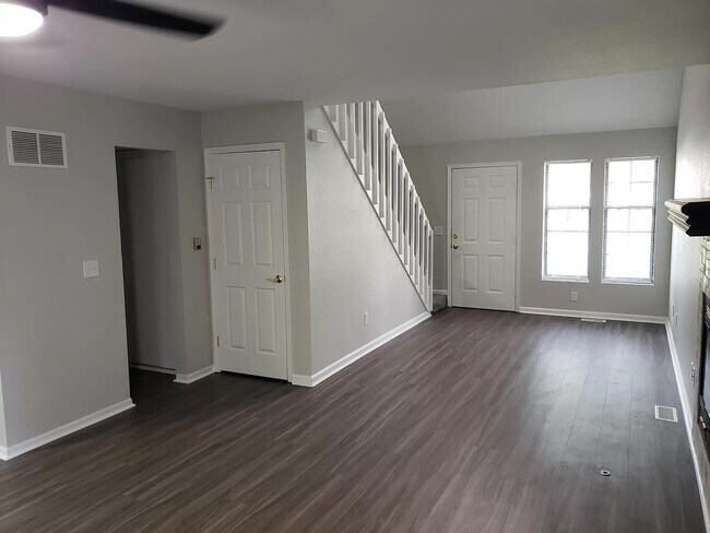 Foto del edificio - 7331 N Liberty St