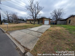 Building Photo - 142 Shropshire Dr
