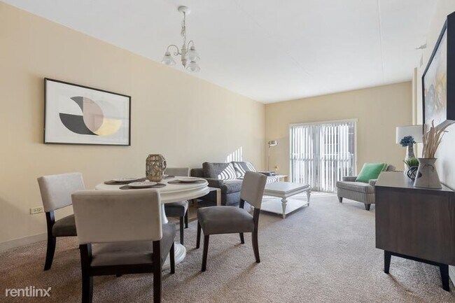 Building Photo - 2 br, 2 bath Condo - 16851 Harlem Ave