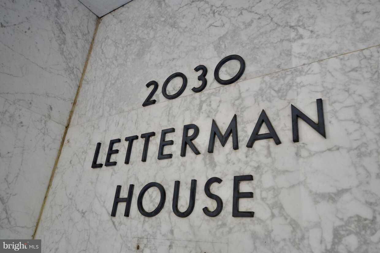 Primary Photo - 2030 F St NW