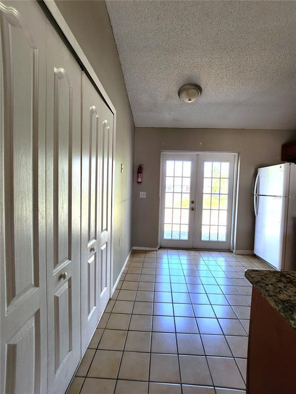 Building Photo - 2732 Coral Reef Dr