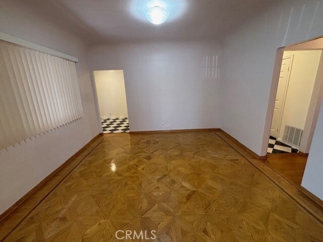 Foto del edificio - 320 Laurel Ave