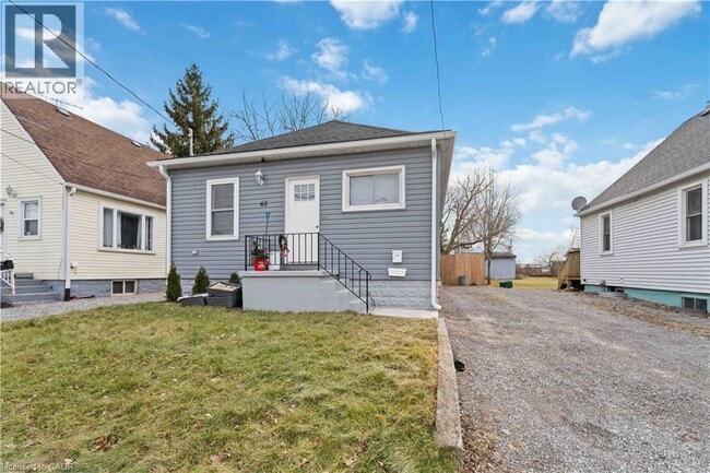 Building Photo - 65 Almond St