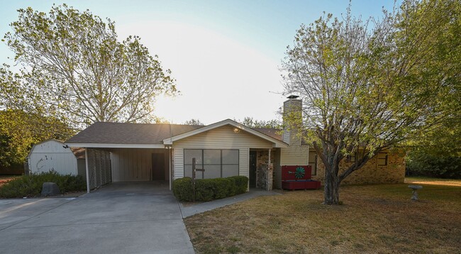 Building Photo - 103 Boca Vista