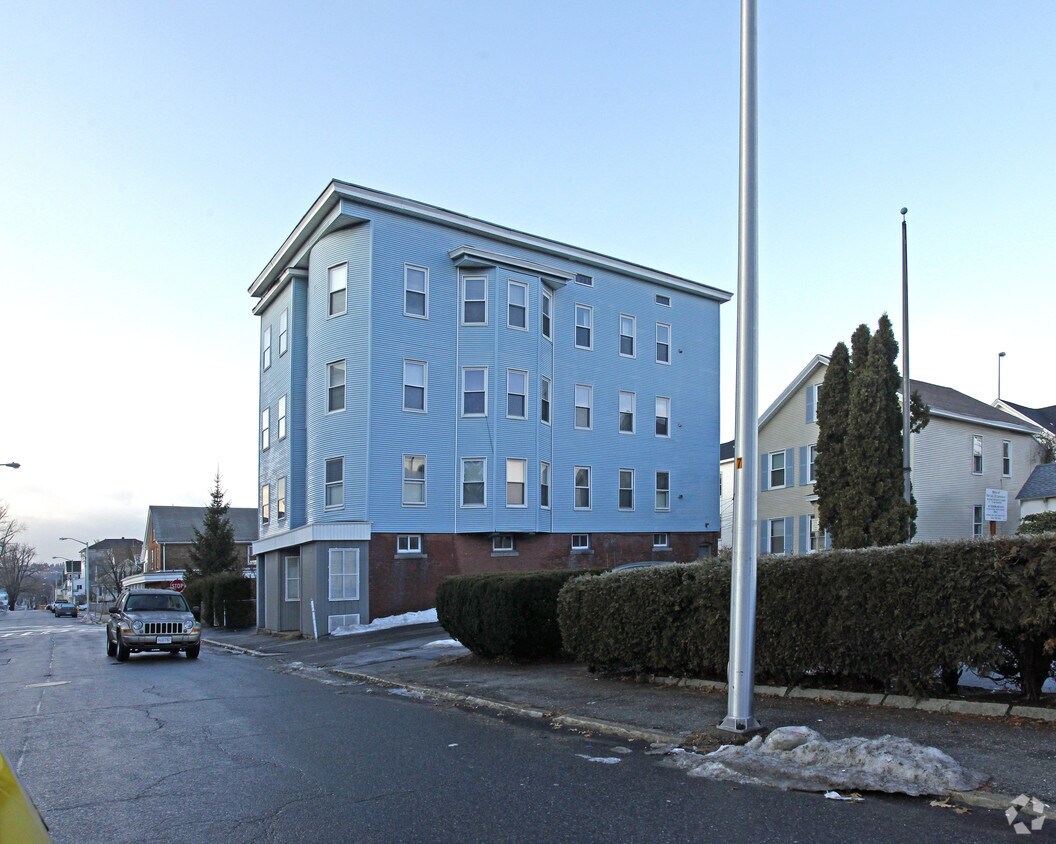 Primary Photo - 48 Ward St