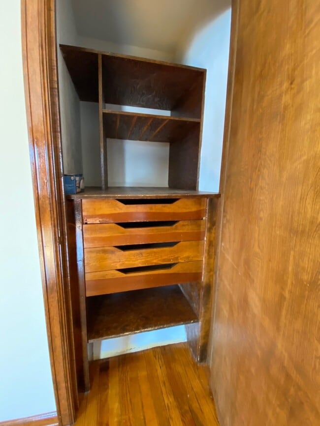 Built-in in front closet - 2802 Union St