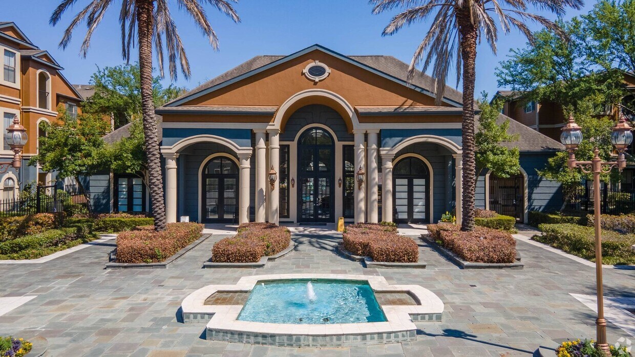 Paramount at Kingwood Apartments 200 Kellington Dr N Kingwood, TX