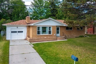 Building Photo - 2618 W Bridger Dr