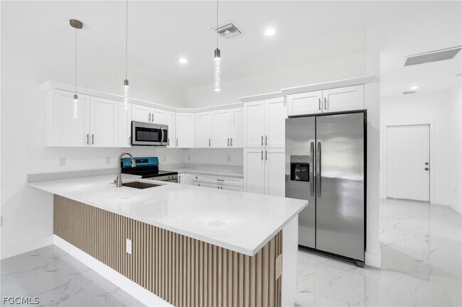 Foto del edificio - 724 Lamar St E